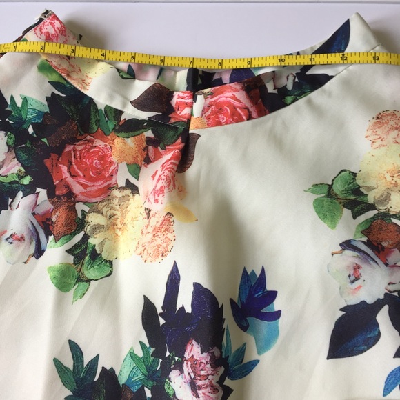 ❤️SOLD❤️Floral 2 Piece Outfit Twirl Skirt Crop - Picture 3 of 8